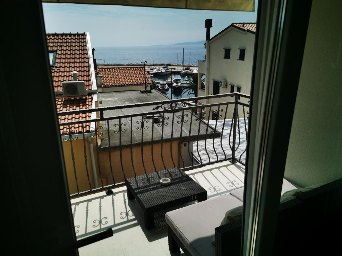 Apartments Dvor Baška Voda Buitenkant foto