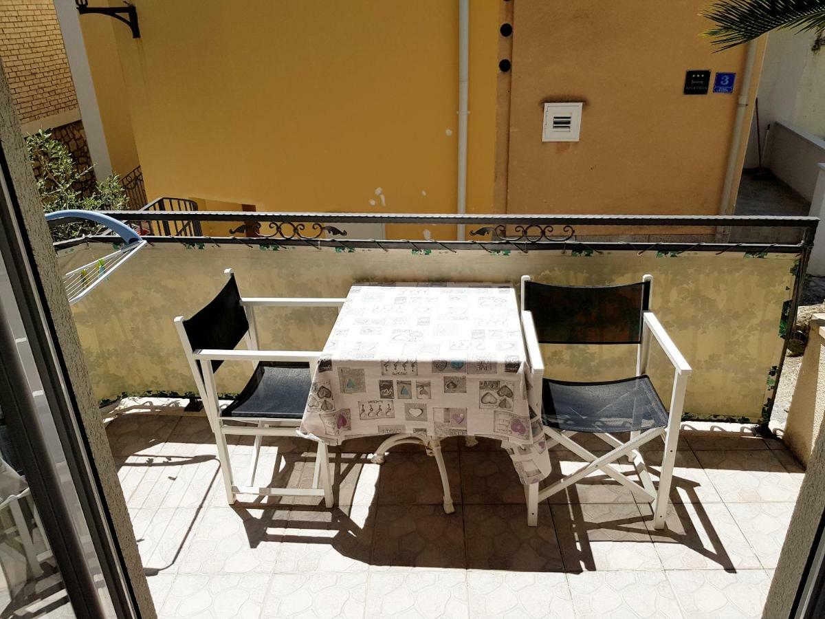 Apartments Dvor Baška Voda Buitenkant foto